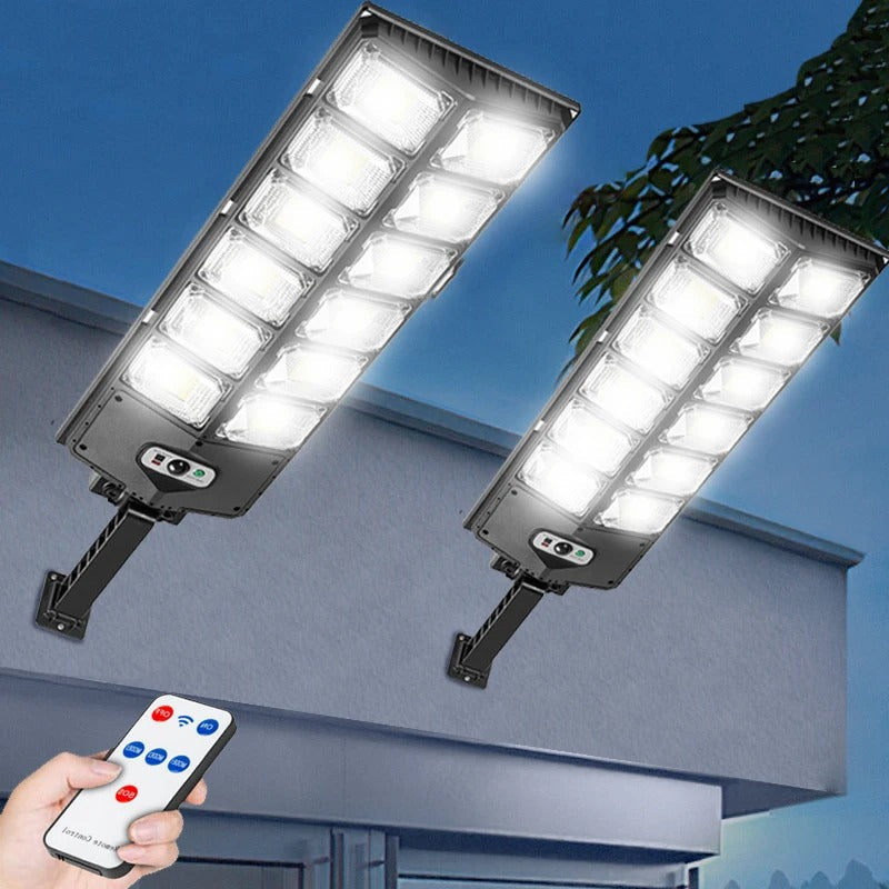 Refletor Led Solar Inteligente com Sensor de Movimento - EcoBright